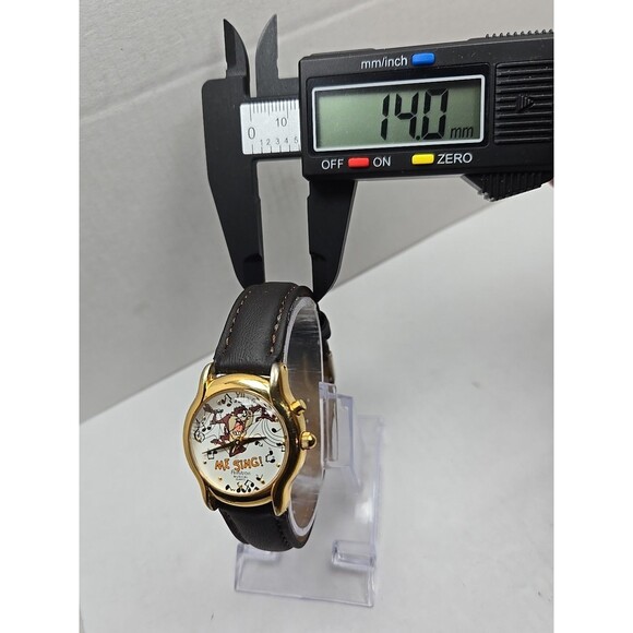 Vintage Armitron Looney Tunes Taz Me Sing Musical Watch Quartz 1995 New Battery - Picture 6 of 14